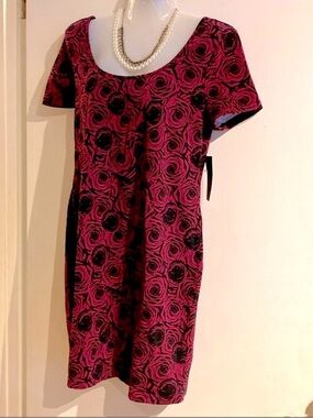 🆕 Women’s Fuchsia Rose Dress w/ Double Back Strap Details!!! New w/ Tags!  XL